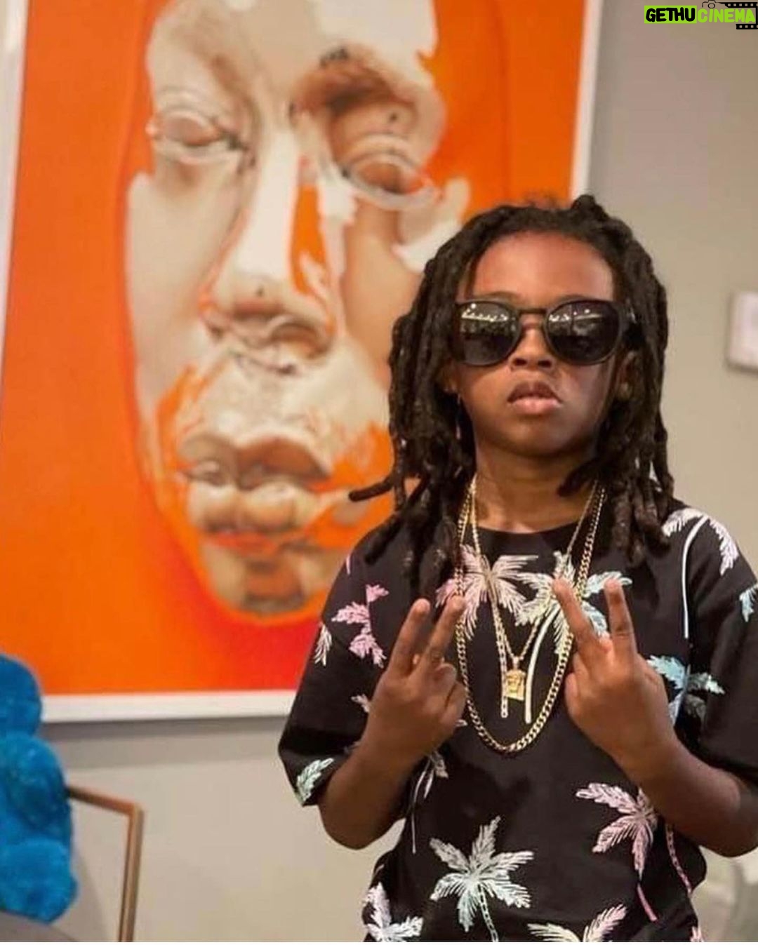 2 Chainz - 64.5K Likes - Everyone stop what ya doing and take a minute to wish @kinghalo a huge HAPPY BIRTHDAY my boy turns 8 today , man does time fly , such a blessing to be your dad 💙