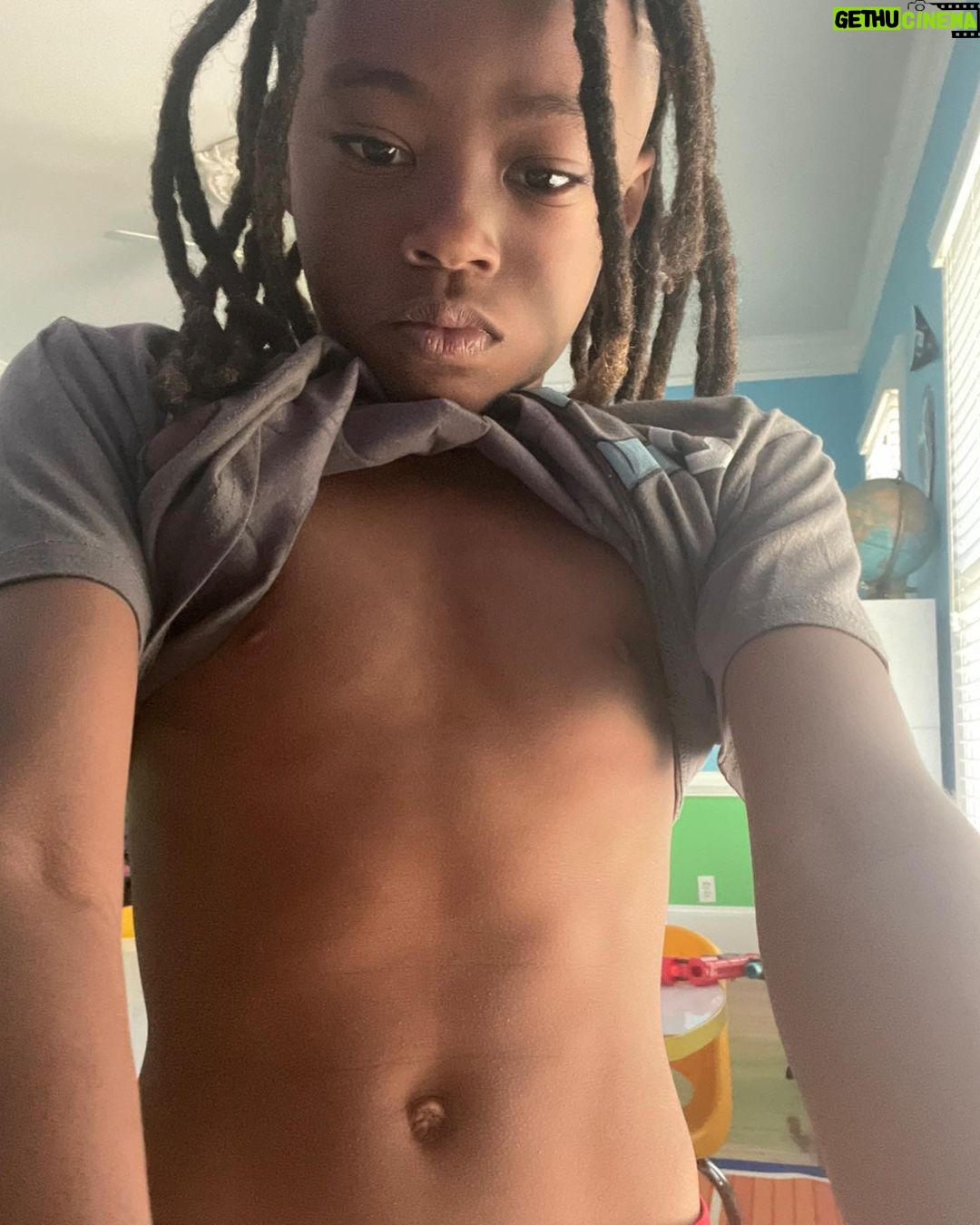2 Chainz - 64.5K Likes - Everyone stop what ya doing and take a minute to wish @kinghalo a huge HAPPY BIRTHDAY my boy turns 8 today , man does time fly , such a blessing to be your dad 💙