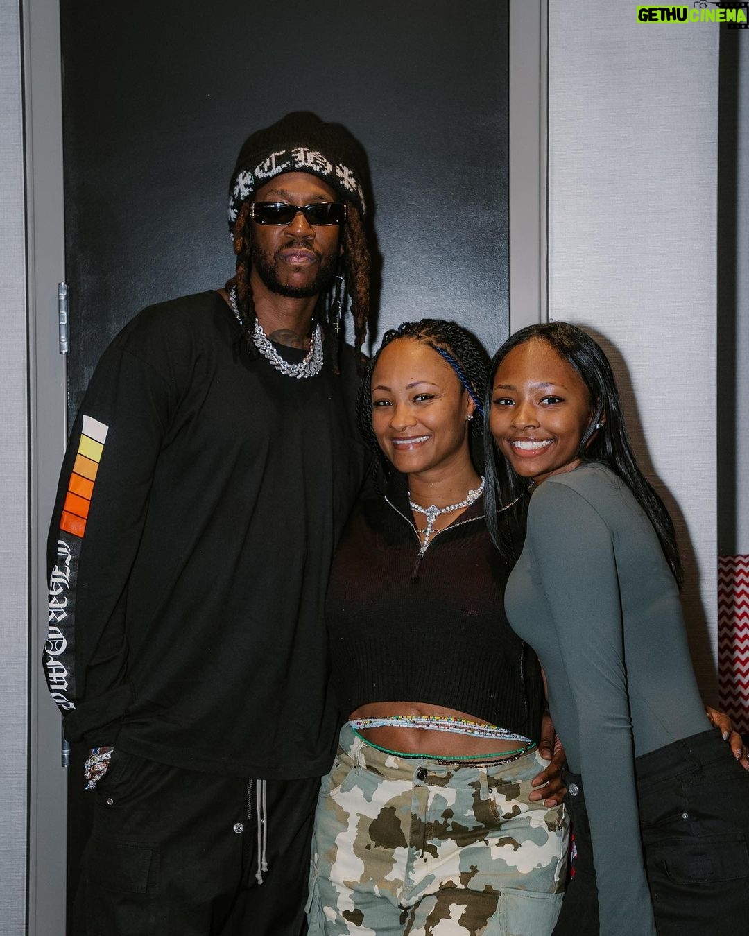 2 Chainz - 143.5K Likes - Family day at the @atlutd game
