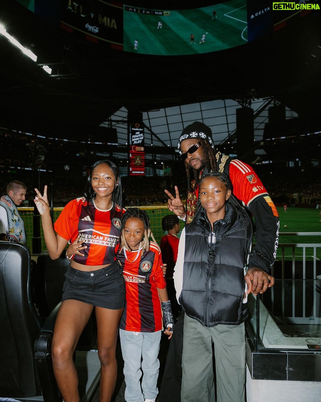 2 Chainz - 143.5K Likes - Family day at the @atlutd game