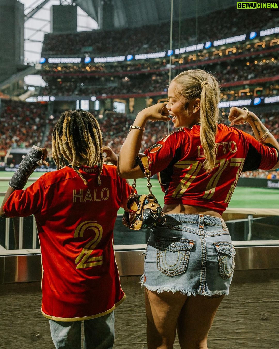 2 Chainz - 143.5K Likes - Family day at the @atlutd game