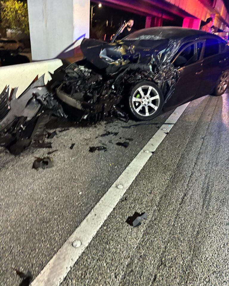 2 Chainz Instagram - This the car that hit us from behind..Praise God for the blessings , Things could have been worse , but it wasn’t , don’t wanna pity party, but i do appreciate every single person that checked up on me , sometimes someone in my position don’t feel like the love real or maybe it’s mind thing , but I truly felt the love and don’t worry bout me , I’m good , shake back king 💪🏿
