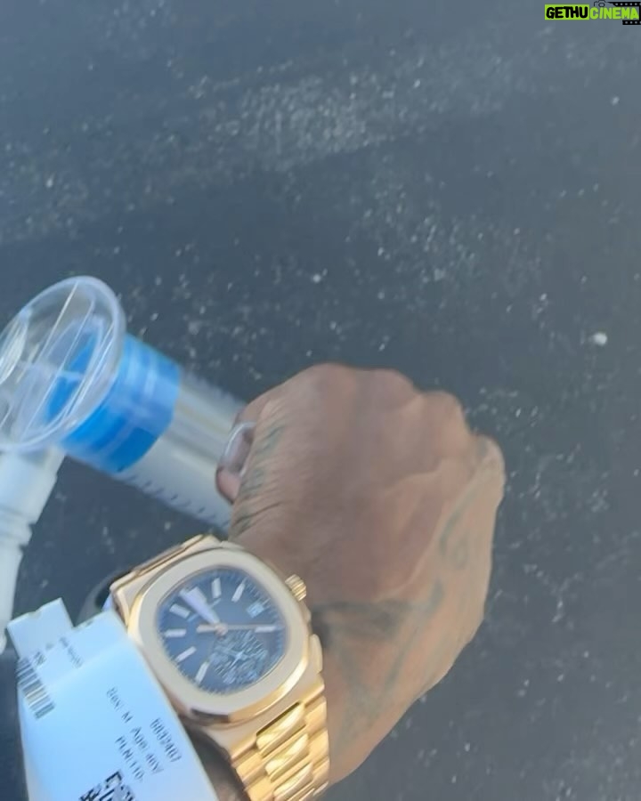 2 Chainz - 255.5K Likes - This the car that hit us from behind..Praise God for the blessings , Things could have been worse , but it wasn’t , don’t wanna pity party, but i do appreciate every single person that checked up on me , sometimes someone in my position don’t feel like the love real or maybe it’s mind thing , but I truly felt the love and don’t worry bout me , I’m good , shake back king 💪🏿
