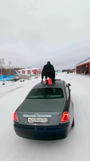 50 Cent Instagram - 👀what makes people do shit like this man, WTF LOL 😆 😆@bransoncognac @lecheminduroi