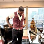 50 Cent Instagram – Let’s get the day going, let’s go ! Time to get some work done. GLG🚦GreenLightGang vibes @bransoncognac @lecheminduroi