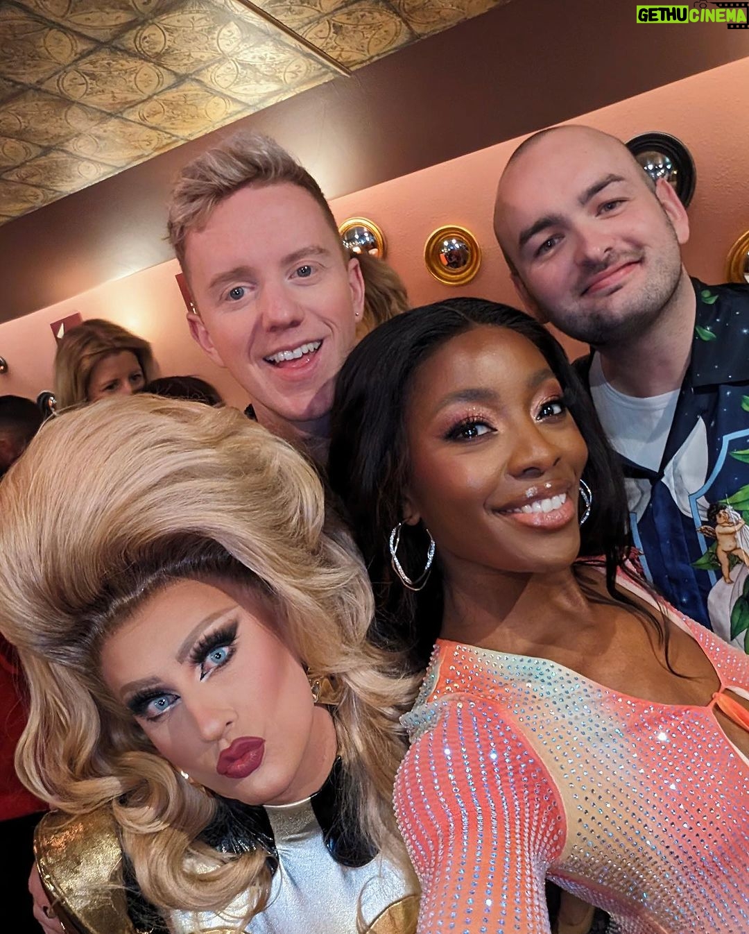 AJ Odudu Instagram - We came, we saw, we locomotioned! β¨ Lapping up @kylieminogue with Alison Hammond and a whole host of gems was truly, wow wow wow wow! ππΏπ. Royal Albert Hall