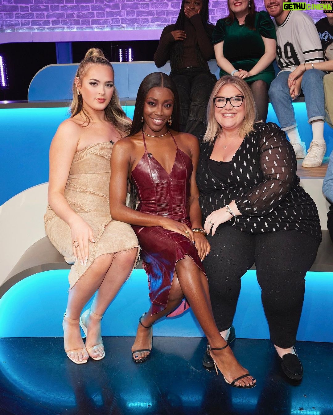 AJ Odudu Instagram - I can't believe last night was my last, solo BB Late & Live show of the series! It's been so much fun. 🥹💖 @iamwillbest is on tonight, before we reunite on Friday for the @BBUK FINAL. Can’t wait! 🙌🏿✨ @itvxofficial #bbuk ❤️ The Big Brother House