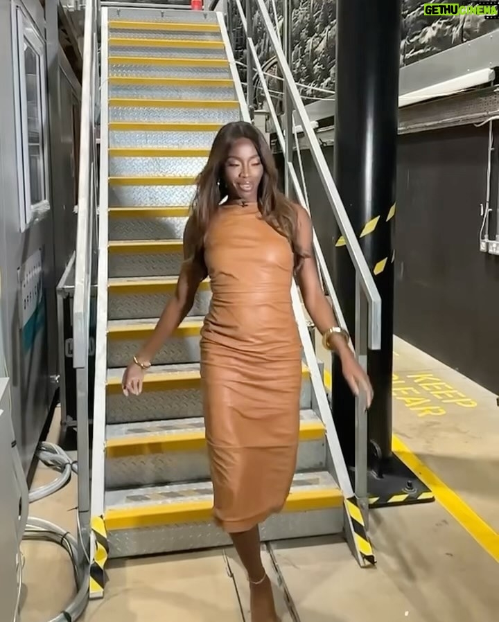 AJ Odudu Instagram - Who loved ladies night last night on @bbuk Late & Live? π―ββοΈπ―ββοΈ Thanks all for tuning in and shout out to my boss guests for bringing the girl power. ππΏπ₯ . #BBUK The Big Brother House
