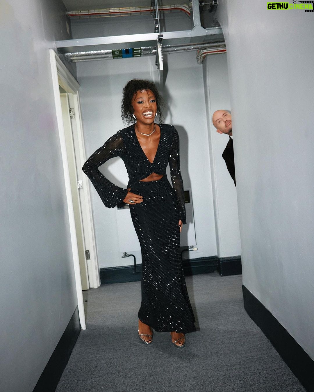 AJ Odudu Instagram - We were live at the @itv Palooza last night, please do not swurrr! ☺️ I had so much fun hosting it alongside my good friend @tomindeed What a treat! 💫✨ Theatre Royal Drury Lane