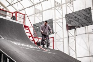 ANARCHY Instagram - @rimbmx 🥇

@redbulljapan
@55naoking

レッドブル・アスリートでBMXフリースタイル・パーク世界王者の称号を持つ中村輪夢の為に書き下ろした
応援ソング
ANARCHY「HIGH AIR」
中村輪夢は昨年、左足かかとを骨折。いくつかの世界大会を控えて大きな期待が寄せられるなか、 初めて大きな挫折を味わい、肉体的にも精神的にも苦しい困難に直面した。ANARCHYにとって中村輪夢は同郷・京都出身の後輩。そんな中村輪夢の為に描き下ろした応援歌!