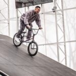 ANARCHY Instagram - @rimbmx 🥇 @redbulljapan @55naoking レッドブル・アスリートでBMXフリースタイル・パーク世界王者の称号を持つ中村輪夢の為に書き下ろした 応援ソング ANARCHY「HIGH AIR」 中村輪夢は昨年、左足かかとを骨折。いくつかの世界大会を控えて大きな期待が寄せられるなか、 初めて大きな挫折を味わい、肉体的にも精神的にも苦しい困難に直面した。ANARCHYにとって中村輪夢は同郷・京都出身の後輩。そんな中村輪夢の為に描き下ろした応援歌!