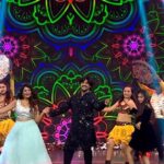 Aadi Saikumar Instagram - ఉగాది వేడుకలలో ఆది సాయికుమార్ నవ్వుల ధమాకా..! Miss అవ్వకుండా చూడండి #UgadiMassDhamakaAwards ను #Zee5 లో ఎప్పుడైనా, ఎక్కడైనా! @aadipudipeddi @sreemukhi #Zee5Telugu #HappyUgadi #ugadi