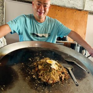 Abareru-kun Instagram - 土曜日の昼は焼きそばって古代から決まってるよね。