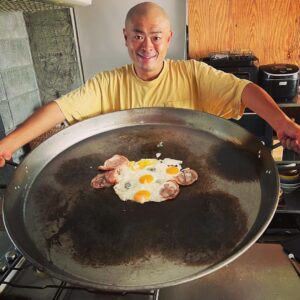 Abareru-kun Instagram - 少し大きめのハムエッグ作ったよ🥚🍖