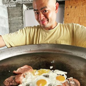 Abareru-kun Instagram - 少し大きめのハムエッグ作ったよ🥚🍖