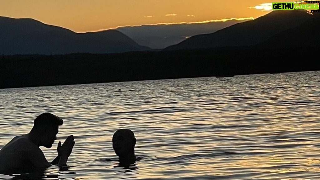 Abareru-kun Instagram - 品川さんにガッツリ自分の世界観ぶつけたキャンプ動画お付き合い頂きました‼︎🏕️✨湖水風呂もマジで心地良かったっす‼︎ありがとうございました‼︎