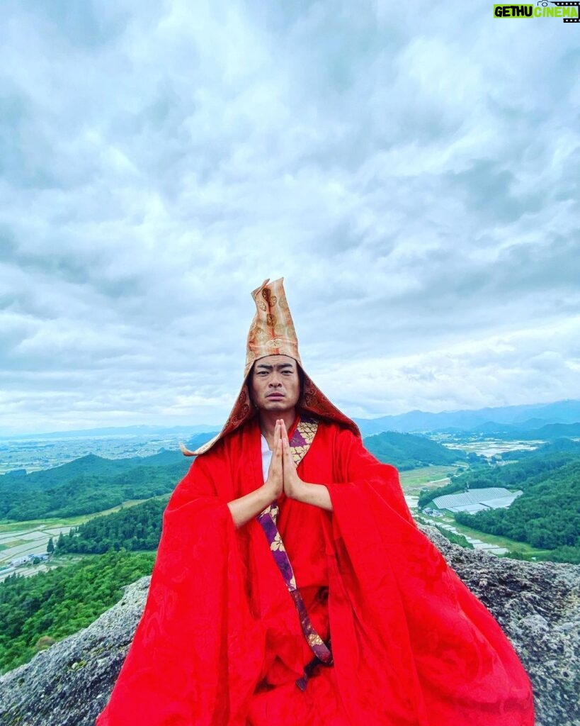 Abareru-kun Instagram - 山岳修行へ挑む僧侶の凄まじい覚悟を感じざるを得ません。
