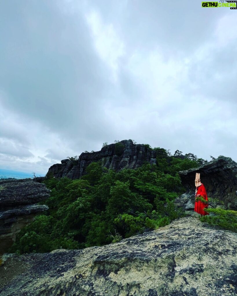 Abareru-kun Instagram - 山岳修行へ挑む僧侶の凄まじい覚悟を感じざるを得ません。