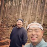 Abareru-kun Instagram – 山でラーメン。特別ゲストはトヴァ。トヴァとアヴァ。