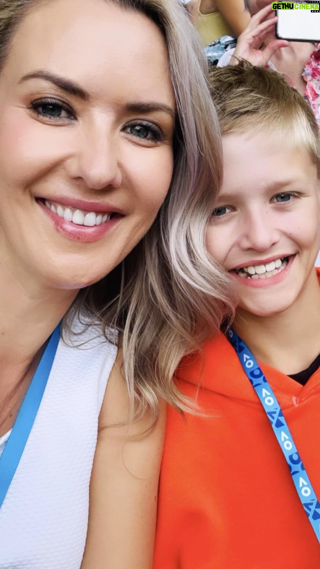 Abby Coleman Instagram - One of my favourite holiday is when my dad took just me and not my brothers to Melbourne to see the footy…… core childhood memory. Doing the same for my boys before they prefer to holiday with mates and partners 🥹#makingmemories #australianopen