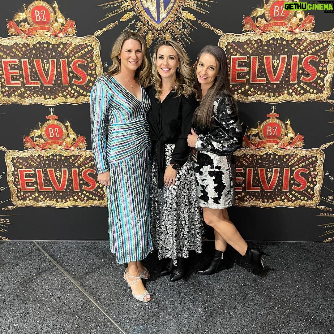 Abby Coleman Instagram - An Epic premiere for an epically brilliant movie @elvismovie Thanks for having us (@austinbutler fan club) there @warnerbrosau Pacific Fair Shopping Centre