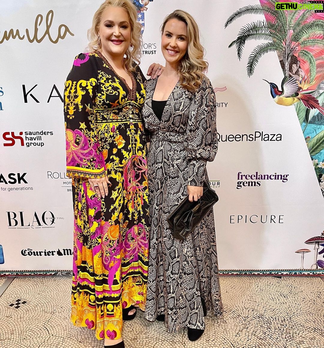 Abby Coleman Instagram - Nothing like catch up with amazing woman for a great cause @lordmayorscharitabletrust @camillawithlove @robinbaileynow @margaux_parker @ninaschrinner Brisbane City Hall