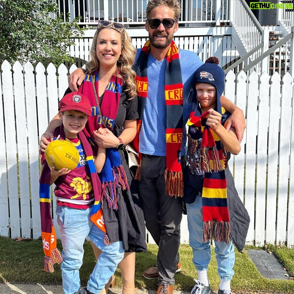 Abby Coleman Instagram - There’s going to be tears from two of us!!! @brisbanelions vs @adelaide_fc #golions