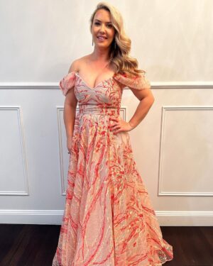 Abby Coleman Instagram - Cinderella Ball Time for @smallsteps4hannah Annual Ball
Dress: @taniaolsendesigns 💕💕