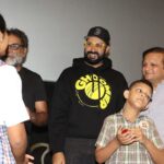 Abhishek Bachchan Instagram - An unforgettable day spent with these specially-abled kids, witnessing their priceless reactions during a special screening of #Ghoomer. Grateful for this heartwarming experience. 🤗🙏🏼 @bhamlafoundation #RBalki @saiyami @angadbedi