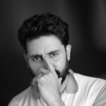 Abhishek Bachchan Instagram - #PostPackUpShot with my favourite @bachchan… With or without glasses?! Anyways too cool!