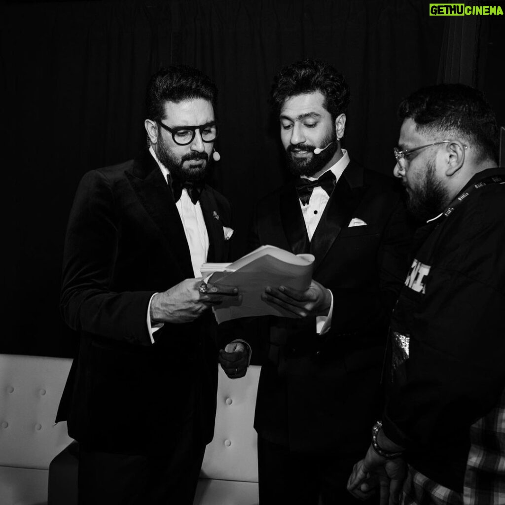 Abhishek Bachchan Instagram - A bit of a #photodump from scenes from the backstage of the IIFA awards 2023 in Abu Dhabi. Captured beautifully by my friend @khamkhaphotoartist Hope you enjoyed the show. Big thank you to my Wizcraft family for putting together a memorable event. A super writing squad @rumifiedritika @abbasdalal and the rest of the gang. @nikitajaisinghani for making me look the part. To the many shots of espresso for keeping me going and last but certainly not the least to my brother @vickykaushal09 for being such a cool, dignified, fun, sporting and general ace of a co-host. I’d do this dance with you anytime again, veeré!