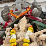 Abhishek Bachchan Instagram - May Ma Saraswati bless us all. #BasantPanchami #SaraswatiPujo Also, on a side note…. As per the Hindu calendar, I was born on Basant Panchami. Thank you for your wishes. 😉☺️ Mumbai, Maharashtra