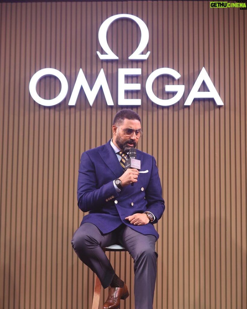 Abhishek Bachchan Instagram - It’s always a pleasure to spend time with my @omega family! Over the weekend in Delhi for the #OmegaGolfTrophy Loving my new Aqua Terra Master chronometer worldtimer. It’s a thing of beauty! Also, to my people at @herringboneandsui for, as always, making me look great ( if I may say so 😉), thank you. #omegawatches #natostraps #aquaterra #titanium #seamaster300 @nikitajaisinghani 🤗 India