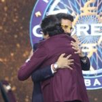 Abhishek Bachchan Instagram - I love this game, just love it! Team #Ghoomer at #KBC15. @amitabhbachchan #RBalki @saiyami
