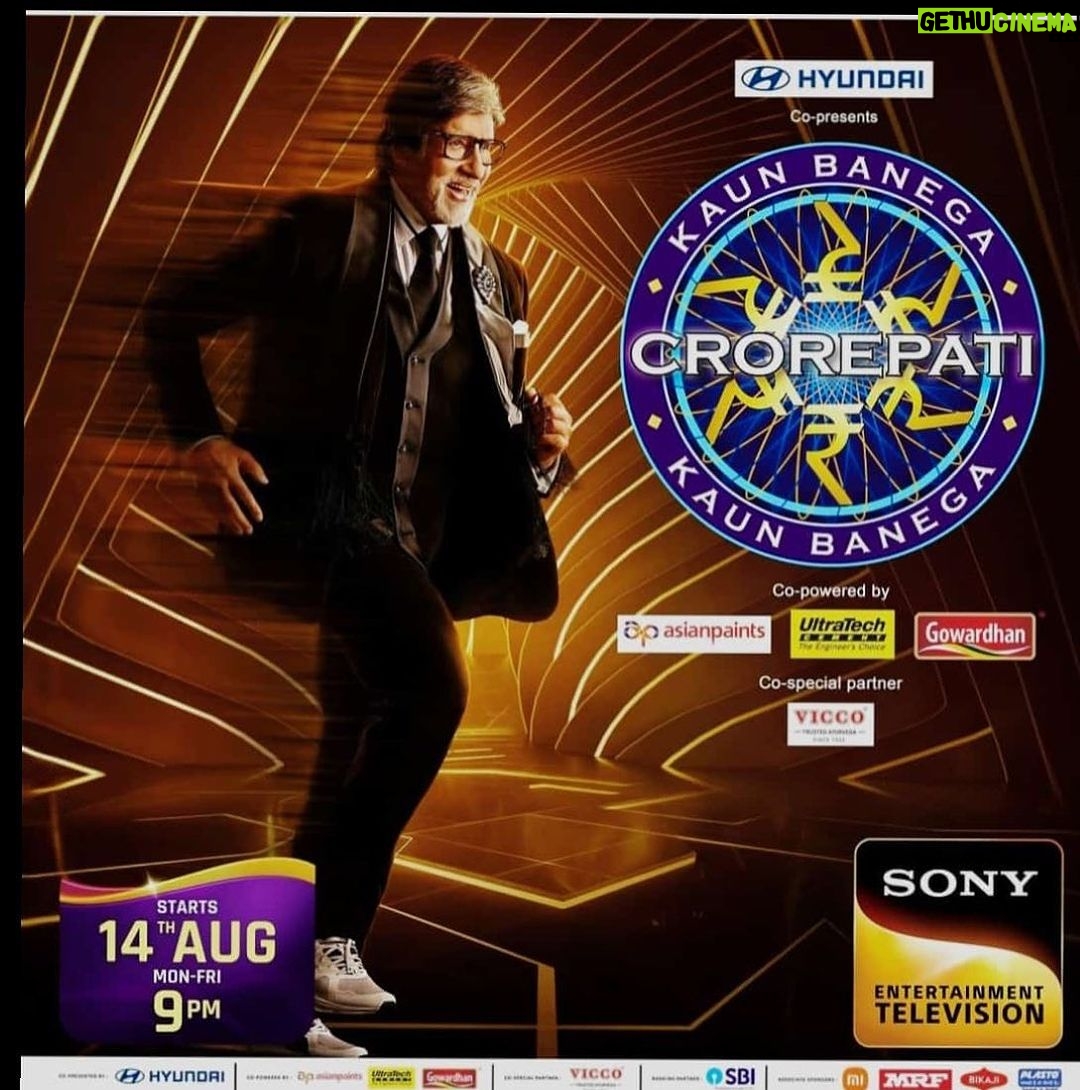 Abhishek Bachchan Instagram - BOSS!!! @amitabhbachchan #KBC #KaunBanegaCrorepati India