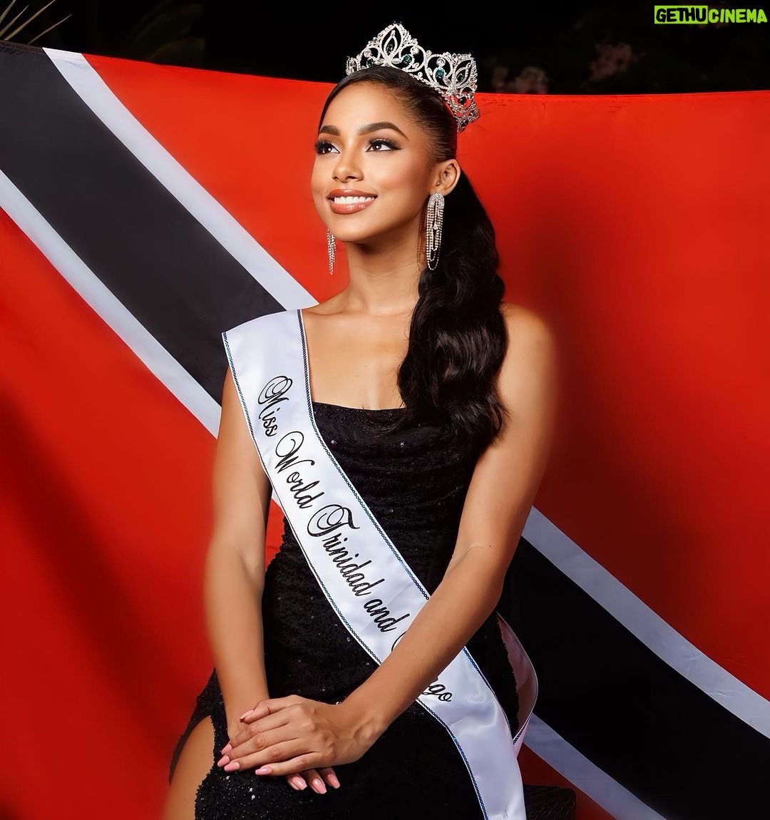 Aché Abrahams - 1K Likes - Sweet sweet T&T🇹🇹❤️ it’s an absolute honour to represent you at @missworld Happy Independence Day!!🥰
#missworld
#beautywithapurpose
#roadtomissworld
#InvisibleScarsProject
#missworldtrinidadandtobago
@raj.vphotography 📸