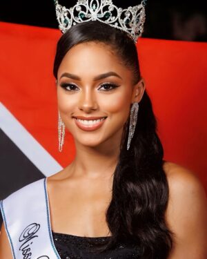 Aché Abrahams Instagram - Happy Independence Day Trinidad and Tobago!!! 

Proudly representing the red, white and black! 🇹🇹

@acheabrahams 

Photographer @raj.vphotography 

 #missworldtrinidadandtobago #missworld #beautywithapurpose #roadtomissworld