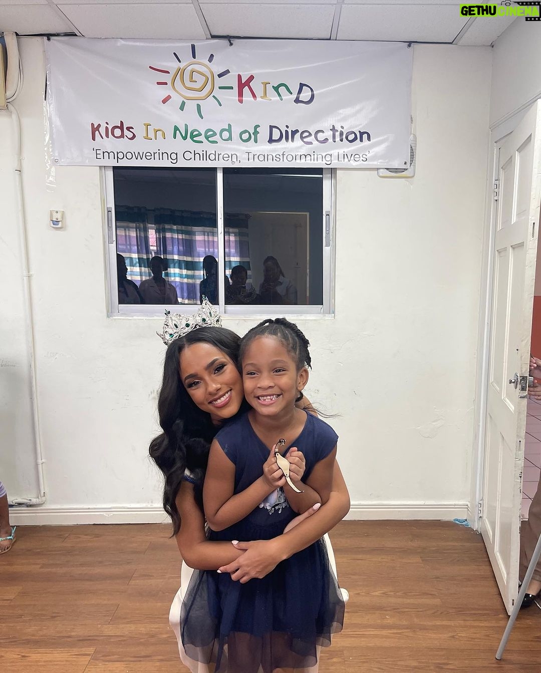 Aché Abrahams Instagram - Some more highlights from my mental health session with these incredible and sweet children from @kind_tt “catch up” summer camp 🥹❤️. So happy I get to do what I love which is to make people smile, especially the young ones. Creating safe spaces to discuss mental health is a passion of mine so thanks so much to @kind_tt for allowing me to be your youth mental health ambassador and to continue pushing my beauty with a purpose project @invisiblescarsproject_mwtt to all children who just want to feel safe and loved. Let’s continue to empower and transform as many lives as we can and please remember to be kind! 💚 #missworld #beautywithapurpose #roadtomissworld #InvisibleScarsProject #missworldtrinidadandtobago Trinidad and Tobago