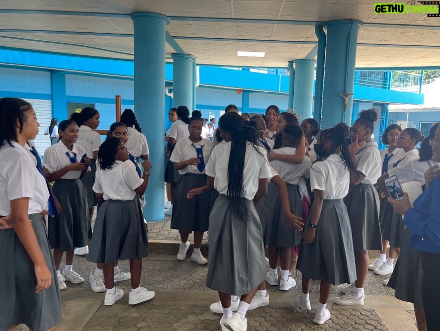 Aché Abrahams Instagram - 360 beautiful girls with bright futures!!☺️ holy name convent point fortin, thank you for making my day. We spoke about the importance of mental health, being kind to each other, sisterhood and so much more!! 💚 I left with a smile on my face and a fire in my heart. Thank you @crowdedroomevents for inviting me to continue sharing my project @invisiblescarsproject_mwtt around T&T 😊 #missworld #beautywithapurpose #roadtomissworld #InvisibleScarsProject #missworldtrinidadandtobago Trinidad and Tobago