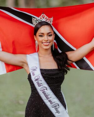 Aché Abrahams Instagram - Happy Independence Day Trinidad and Tobago!!! 

Proudly representing the red, white and black! 🇹🇹

@acheabrahams 

Photographer @raj.vphotography 

 #missworldtrinidadandtobago #missworld #beautywithapurpose #roadtomissworld