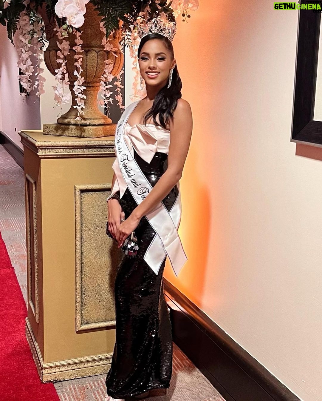 Aché Abrahams - 1.8K Likes - It’s not how much we give,
But how much love we put into giving.
Mother Teresa.
Our reigning Miss World Trinidad and Tobago Ache Abrahams supporting yesterday’s charity Gala Casablanca hosted by The Project You Foundation in collaboration with @bmacfarlaneproduction.
A huge thank you to @sachacosmeticsofficial for hosting us 🙏❤️
Photo @raj.vphotography
MWTT @acheabrahams
#missworldtrinidadandtobago #missworld #beautywithapurpose #roadtomissworld #charity #charitygaladinner