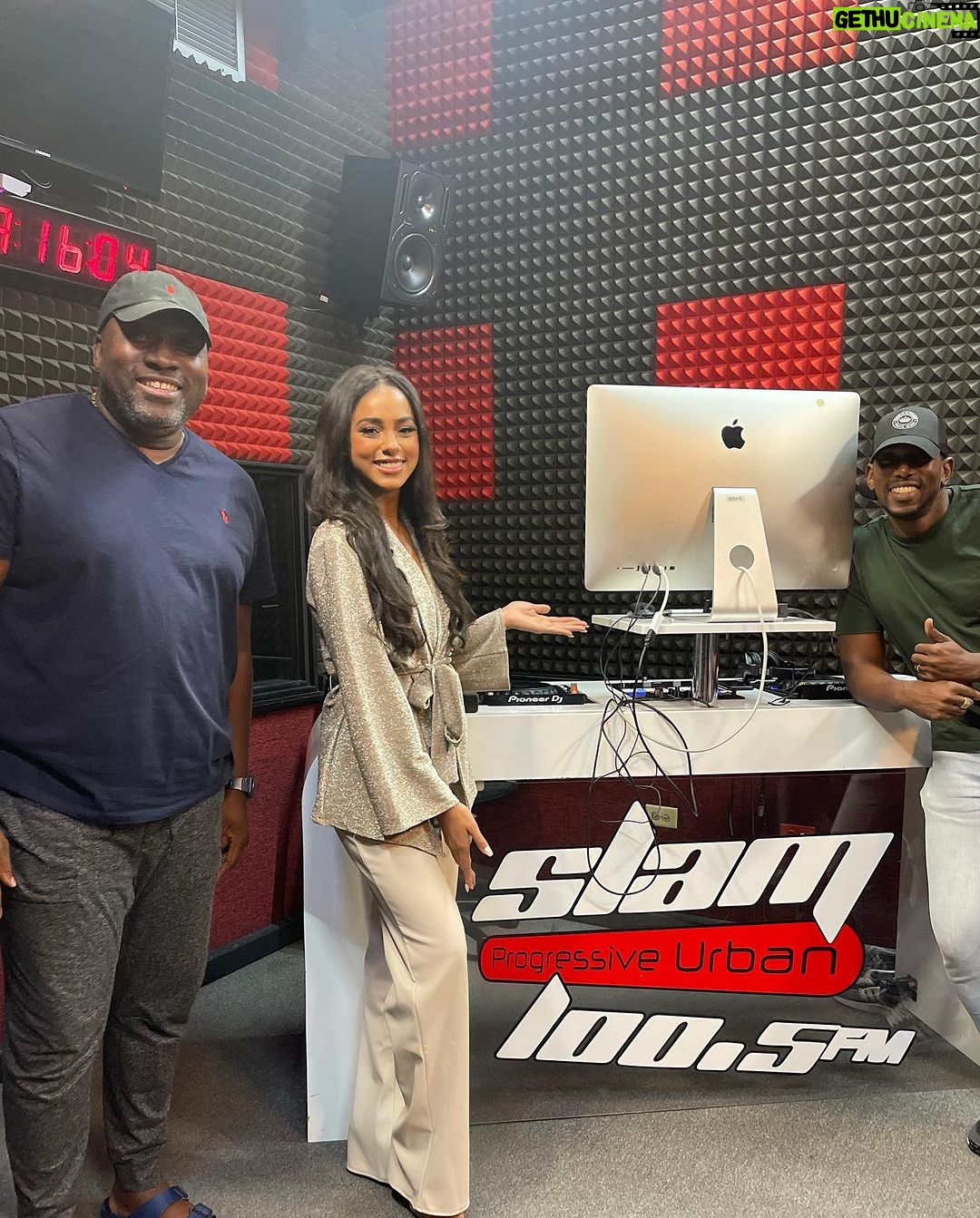 Aché Abrahams - 1.3K Likes - Had so much fun co hosting on @slam1005fm radio bright and early this morning. I enjoyed speaking to all you beautiful people of Sweet T&T! 🇹🇹 I had the opportunity to share about my Miss World journey, prep for India and of course the work I’m doing with my @missworld_beautywithapurpose project @invisiblescarsproject_mwtt! Thanks so much to the slam fam @blazemogul and @selectormyles for welcoming me with open arms! 🙏🏽 see you again soon
#missworld
#beautywithapurpose
#roadtomissworld
#InvisibleScarsProject
#missworldtrinidadandtobago