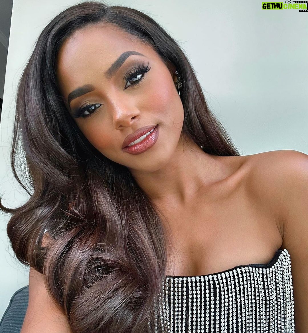 Aché Abrahams - 1.2K Likes - No one is you and that’s your power❤️🔥