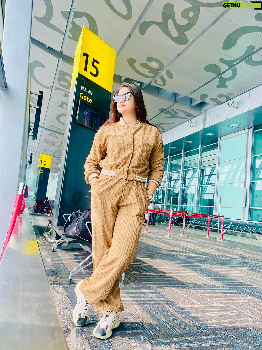 Achol Instagram - I am what I am, I am doing very well in my life and I am thankful to god for that 🥰❤️