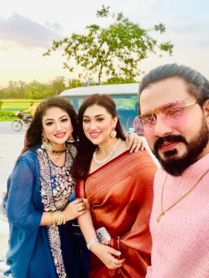 Achol Instagram - আমরা এখন আসামে......❤️❤️❤️