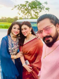 Achol Instagram - আমরা এখন আসামে......❤️❤️❤️