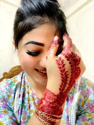 Achol Instagram - তোমার মেহেদীর রঙে সাজবো আজ আমি❤️Syed Omy