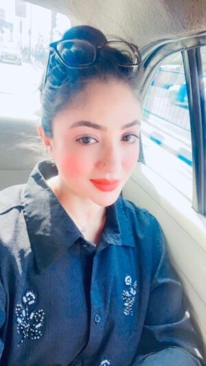 Achol Instagram - সকল মেয়েদের বলছি ....
কিছু সময় বের করে নিজের জন্য বাঁচো !!
কারণ তুমি শত পরিশ্রম করলেও কেউ তোমায় বলবে না..
“তুমি কাজ করে ক্লান্ত হয়ে গেছো , একটু বিশ্রাম করো” 😌🥰