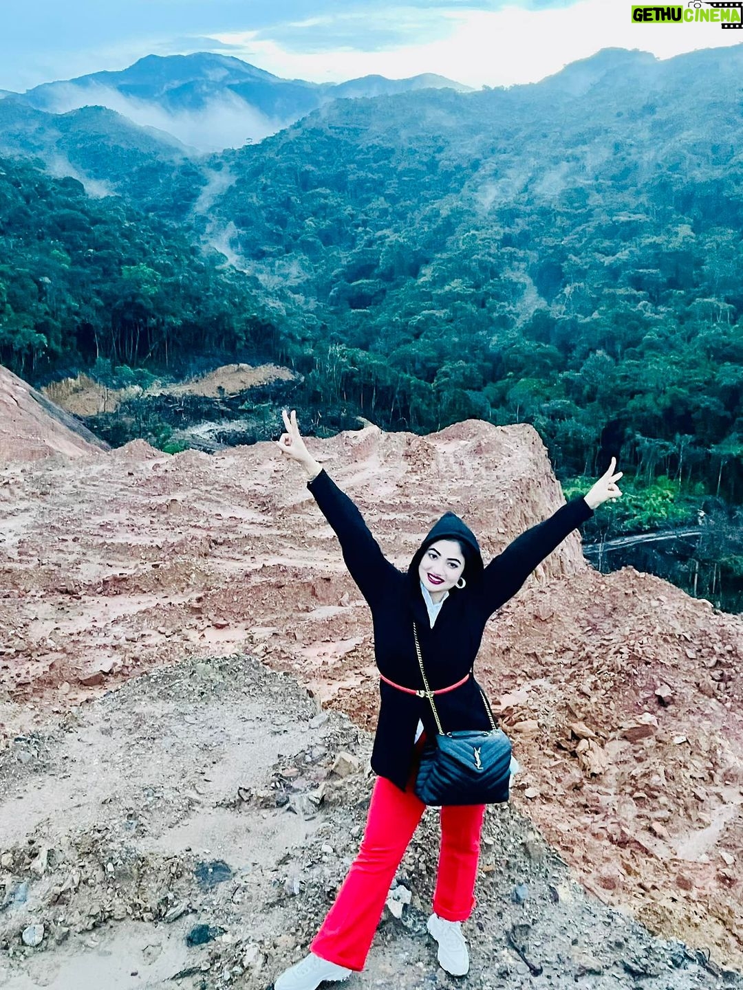 Achol Instagram - মালেয়শিয়ার সবচেয়ে বড় পাহাড় ক্যামেরুন হাইল্যান্ড 🥰❤️ Kuala Lumpur, Malaysia