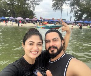 Achol Instagram - আলহামদুলিল্লাহ।
সব কিছুর জন্য আল্লাহর কাছে লাখো কোটি শুকরিয়া🤲❤️